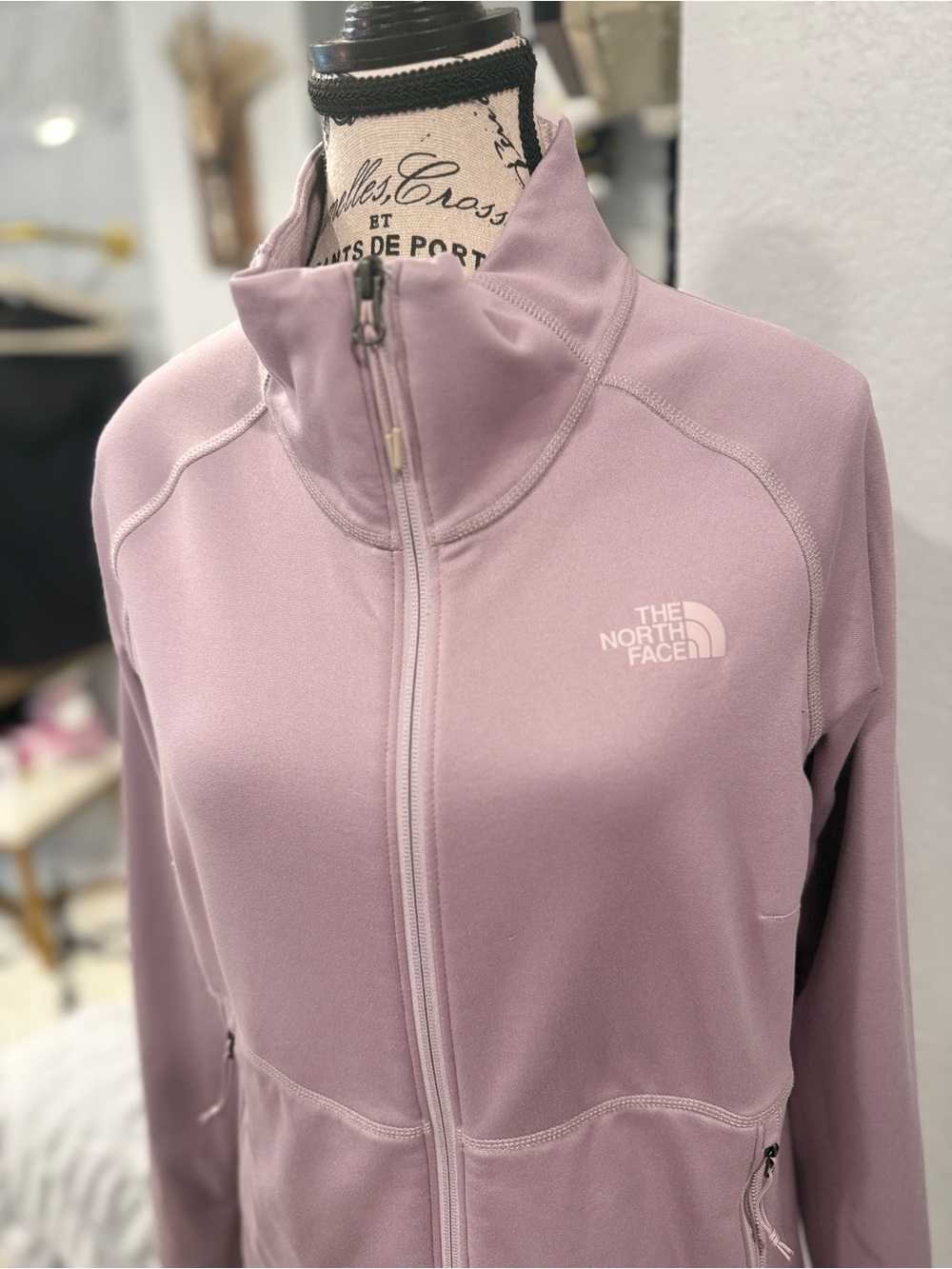 The North Face Women’s Large Pink Full Zip Fleece Jacket Outdoor Hiking - Picture 4 of 10